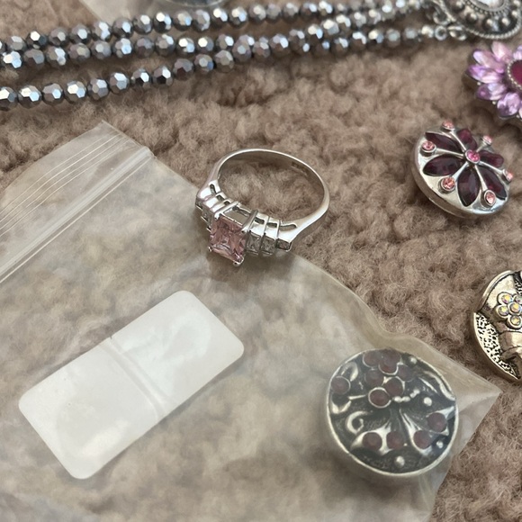 Ginger Snap jewelry with Vintage necklace with silver/pink ring sz 8. Snap on! - Picture 3 of 6